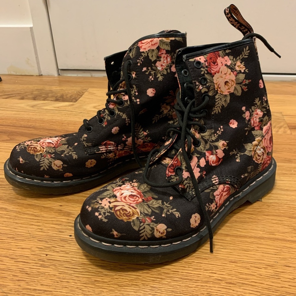 Doc Martens 1460 Canvas Floral Combat Boots